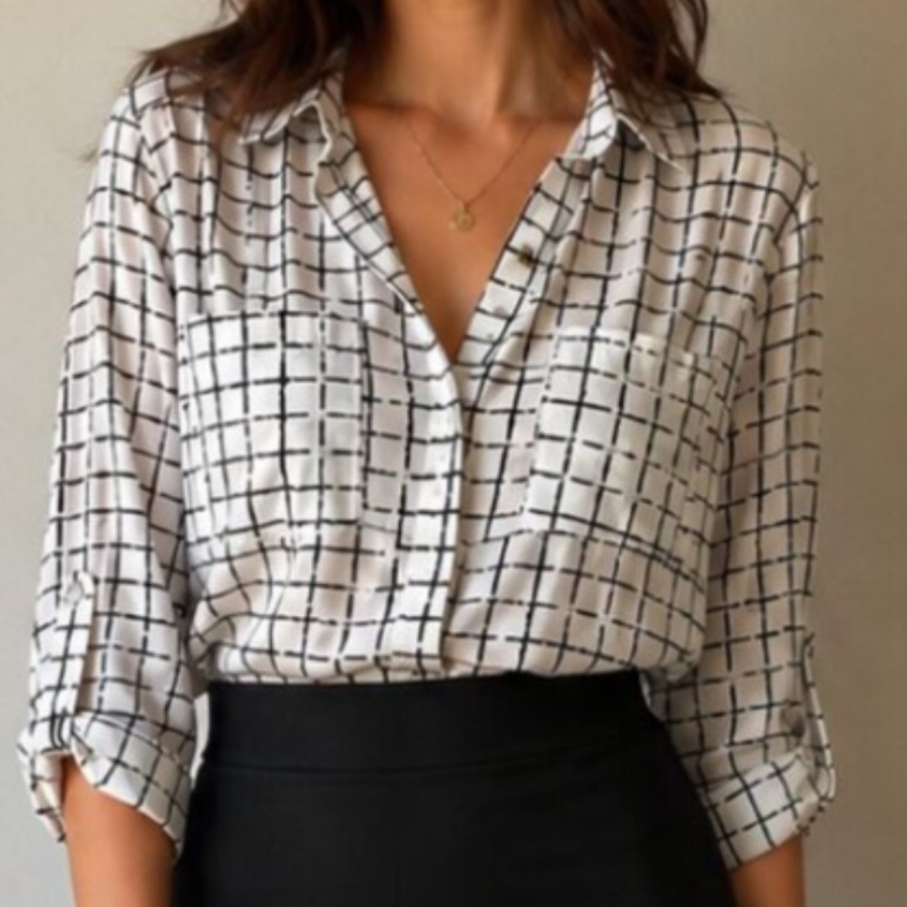 IZ Byer Casual 3/4 Sleeve Button Down Blouse medium Black and White